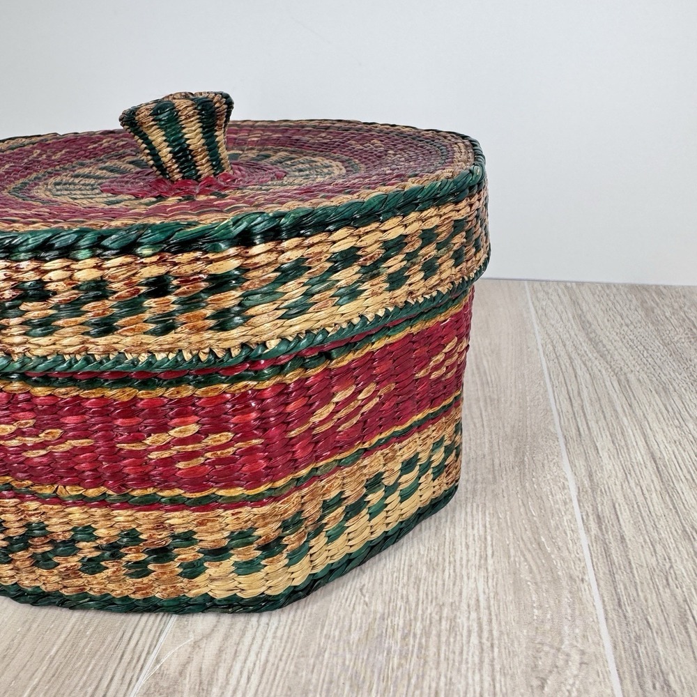Handwoven Lidded Basket Trinket Box Boho Wicker Storage Basket Decor - Picture 6 of 8